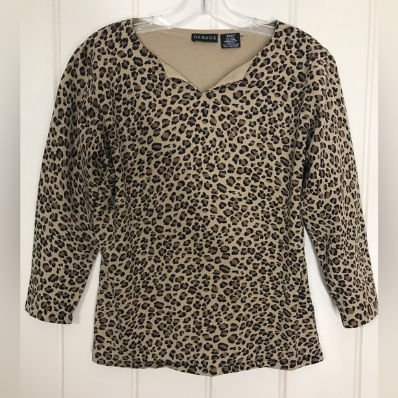 George Brown & Animal Cheetah Print Blouse
3/4 Sleeve
Large
77% Silk 23% Nylon - Picture 6 of 13